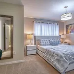 Storey Lake- 5 Bedroom Townhome W- Pool- 1600St