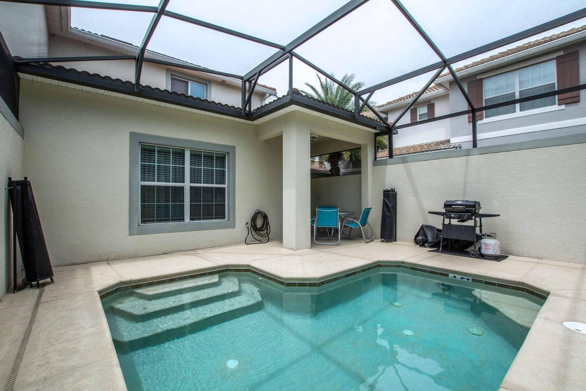 Storey Lake- 5 Bedroom Townhome W- Pool- 1600st