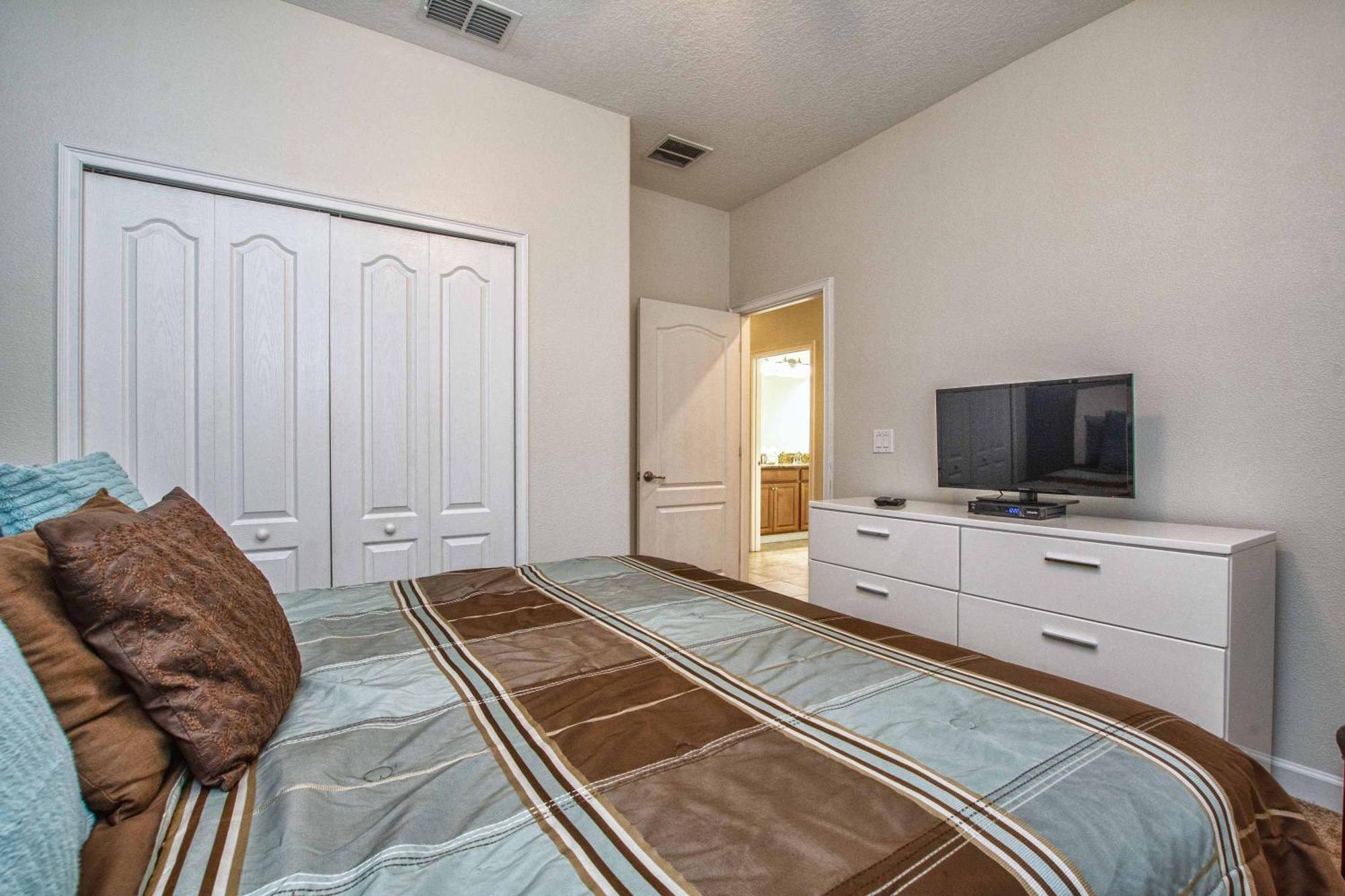 Storey Lake- 5 Bedroom Townhome W- Pool- 1600st Orlando