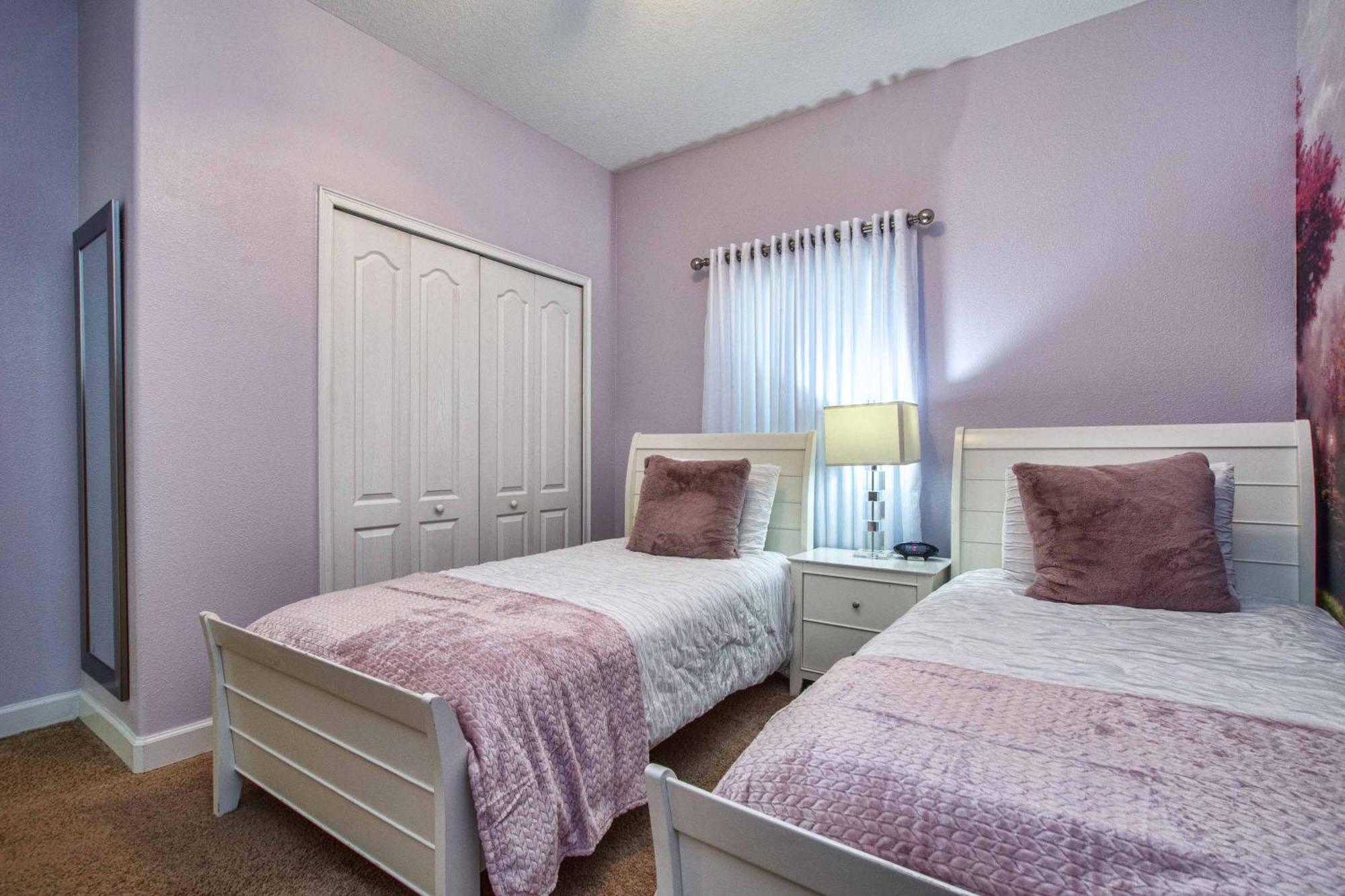 Storey Lake- 5 Bedroom Townhome W- Pool- 1600st Villa